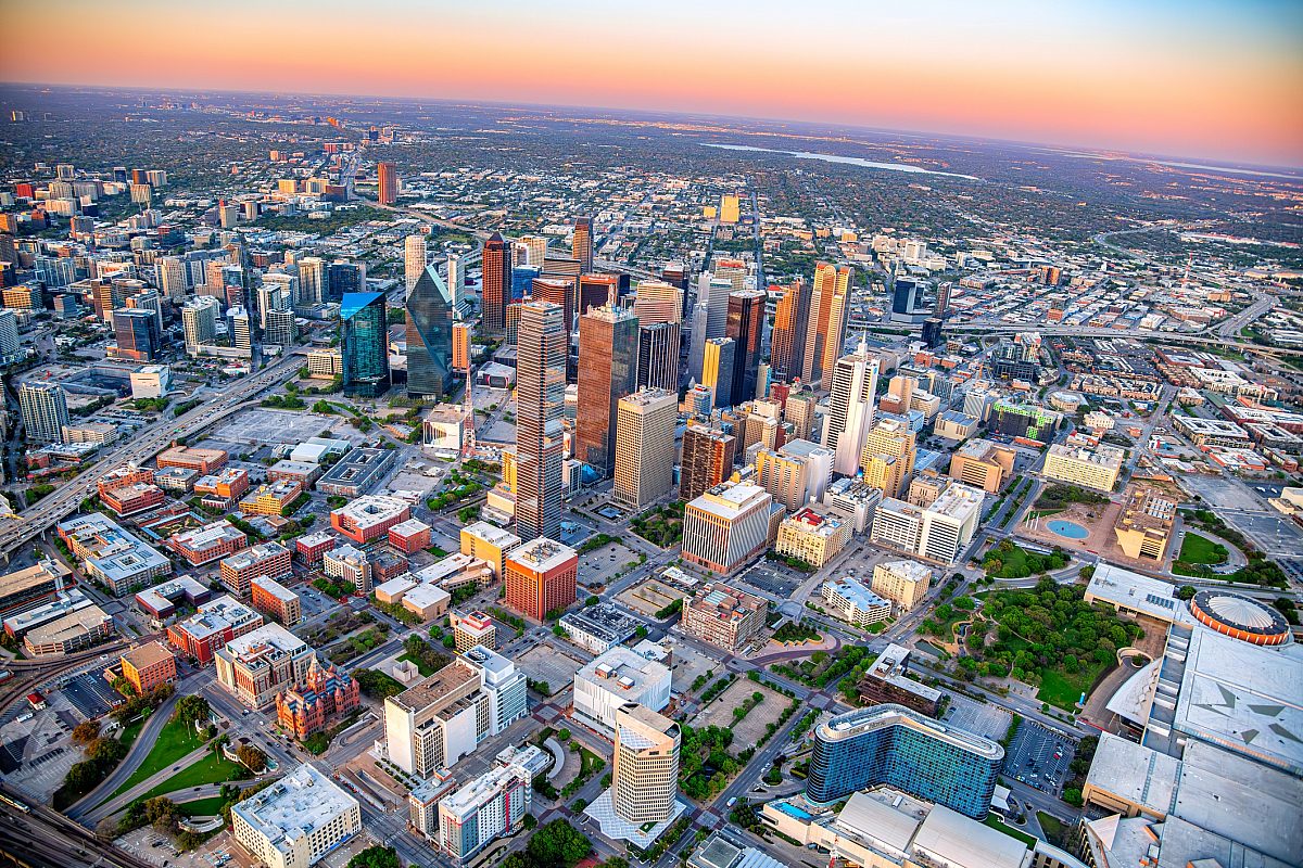 Downtown dallas aerial city view with buildings and horizon