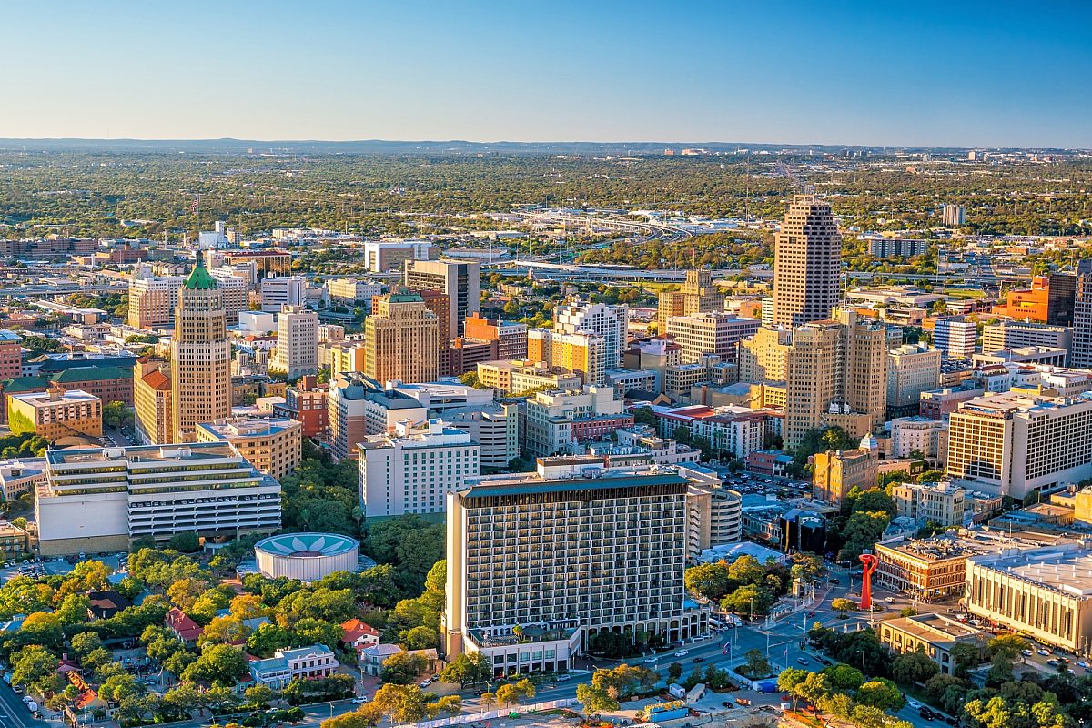 San antonio skyline buildings city
